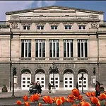 Opera Duplex Junto Al Teatro Campoamor Apartment Oviedo