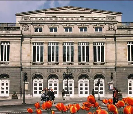 Opera Duplex Junto Al Teatro Campoamor Apartment Oviédo