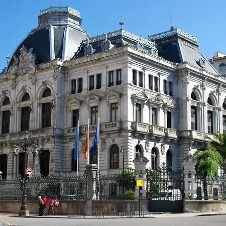 Apartment Opera Duplex Junto Al Teatro Campoamor Oviedo